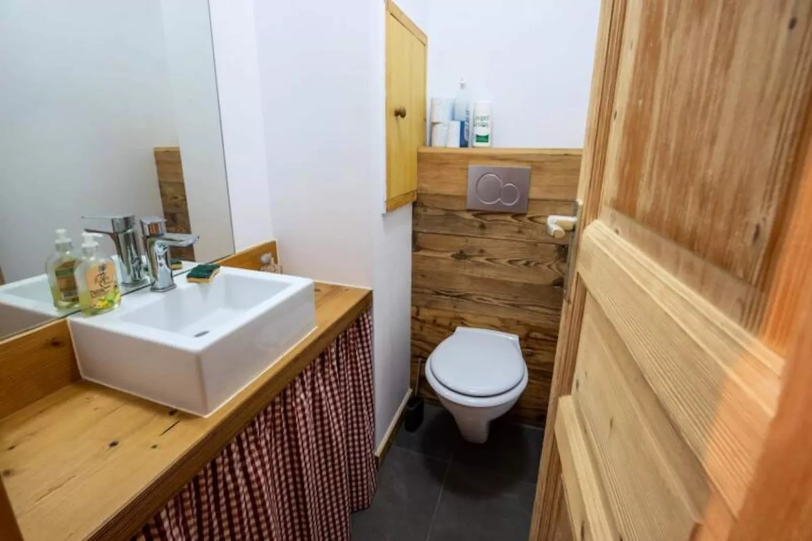 Fauvettes 4-Niet-getagd