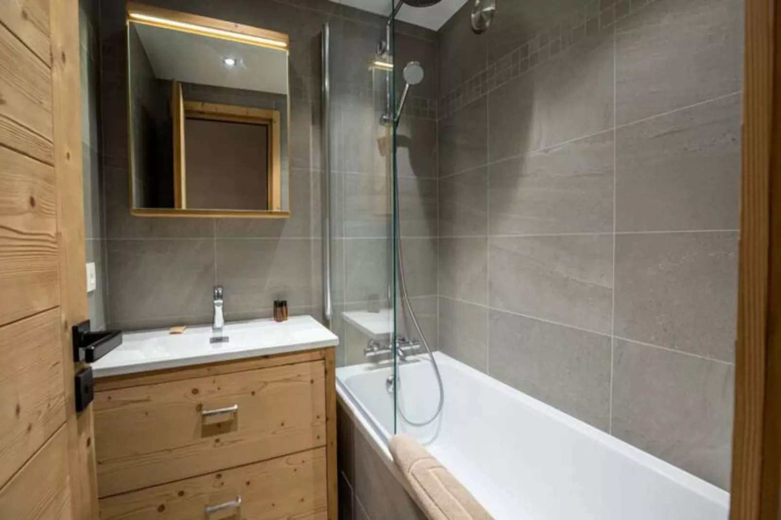 Cyb&egrave;le 2 - Niet-getagd