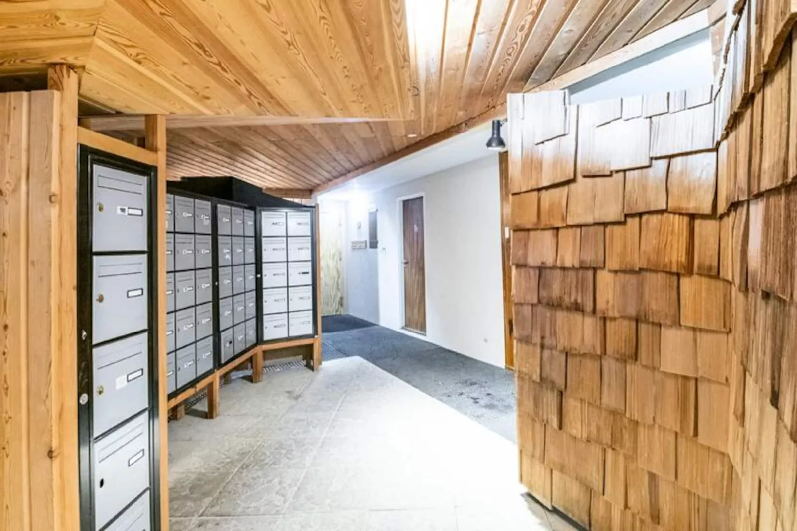 Résidence Reine Blanche-Niet-getagd