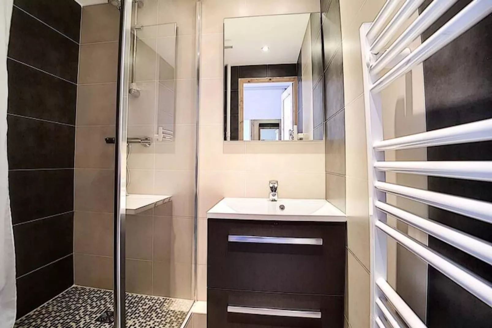 Résidence Peclet-Niet-getagd