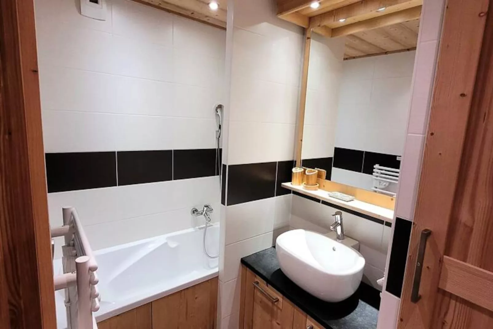 Résidence Mont Chery-Niet-getagd