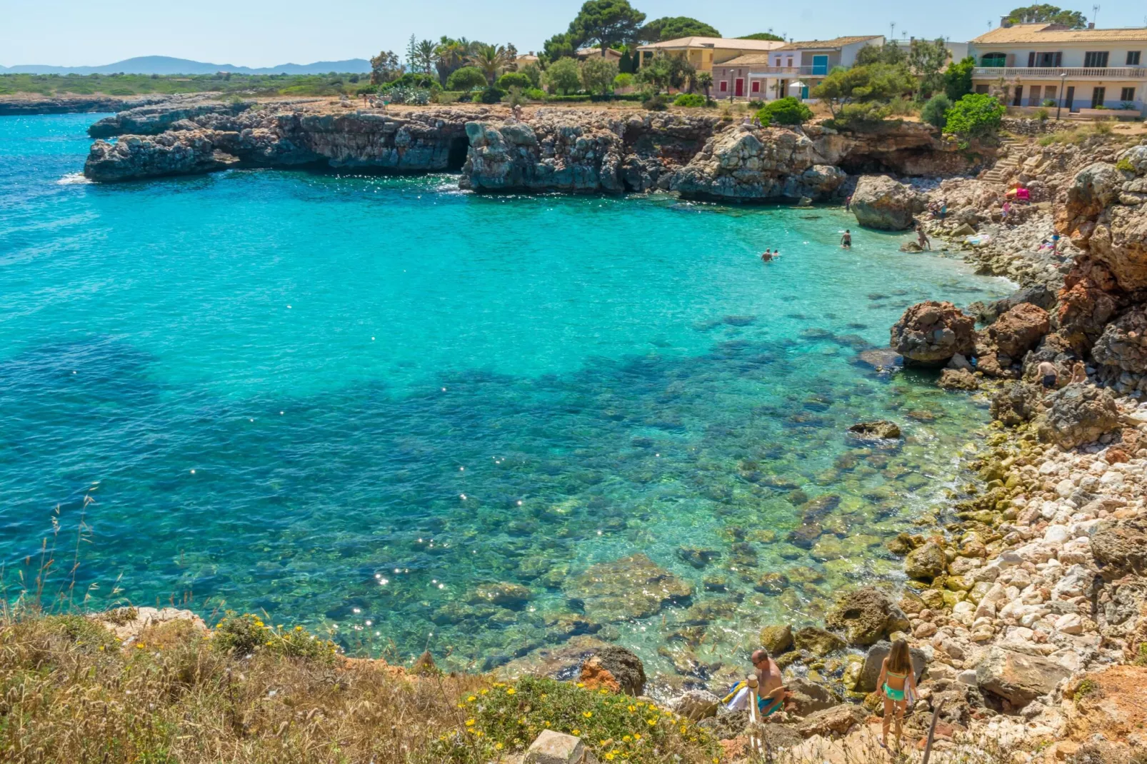 Cala Rafalino-Buitenkant zomer