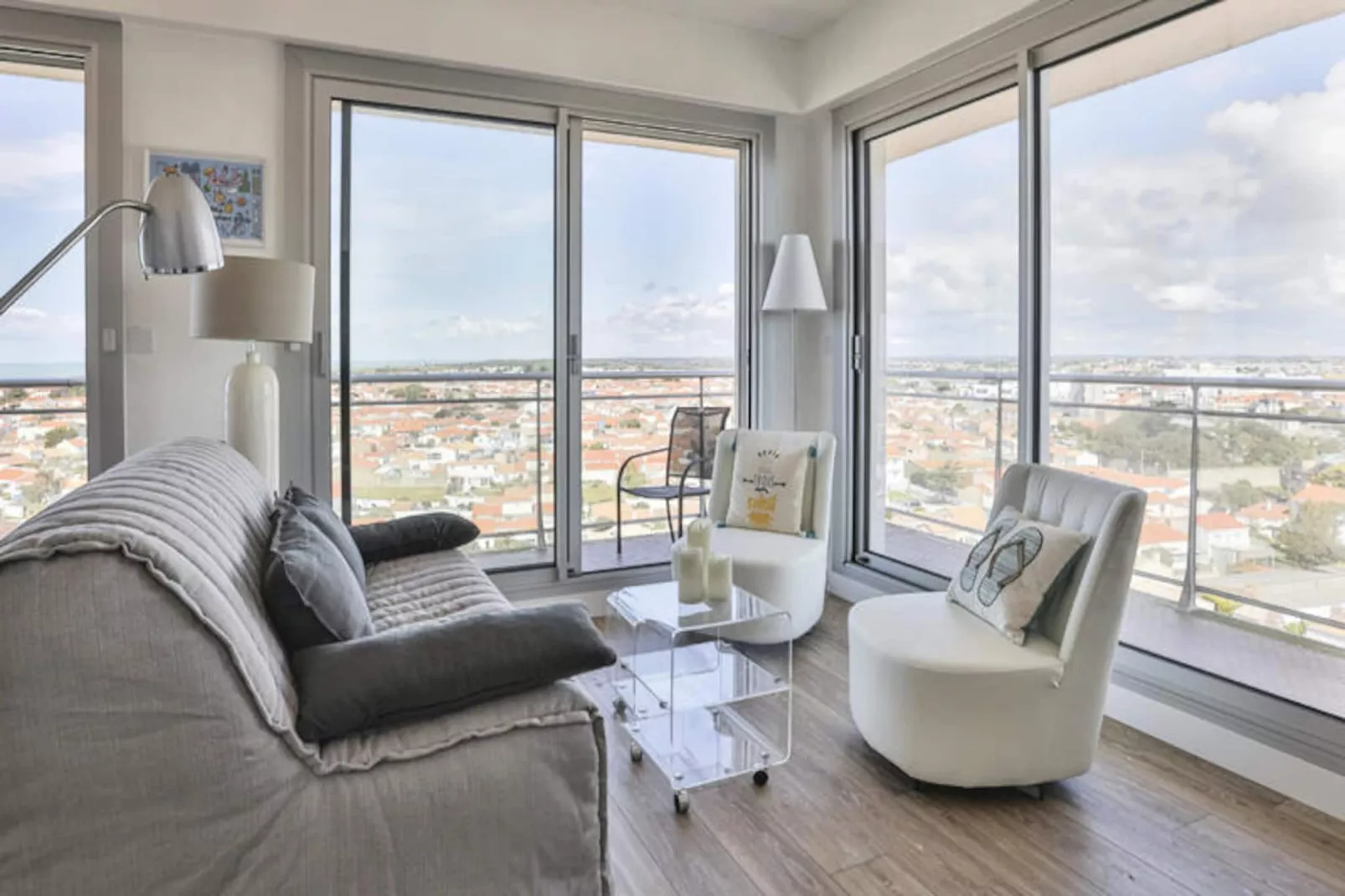 Appartements à Les Sables d'Olonne-Niet-getagd