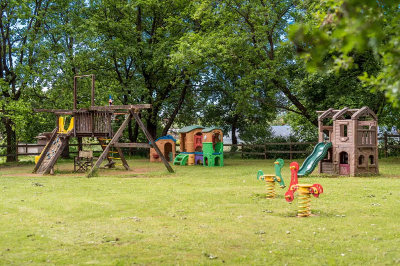 Camping Marina 3B // Mobile Home 5 Pax MH1-Tuinen zomer