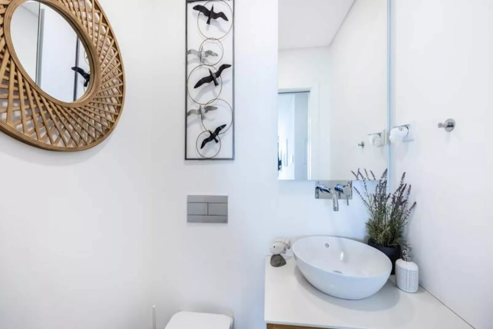 Frontline Seaview Apartment-Niet-getagd