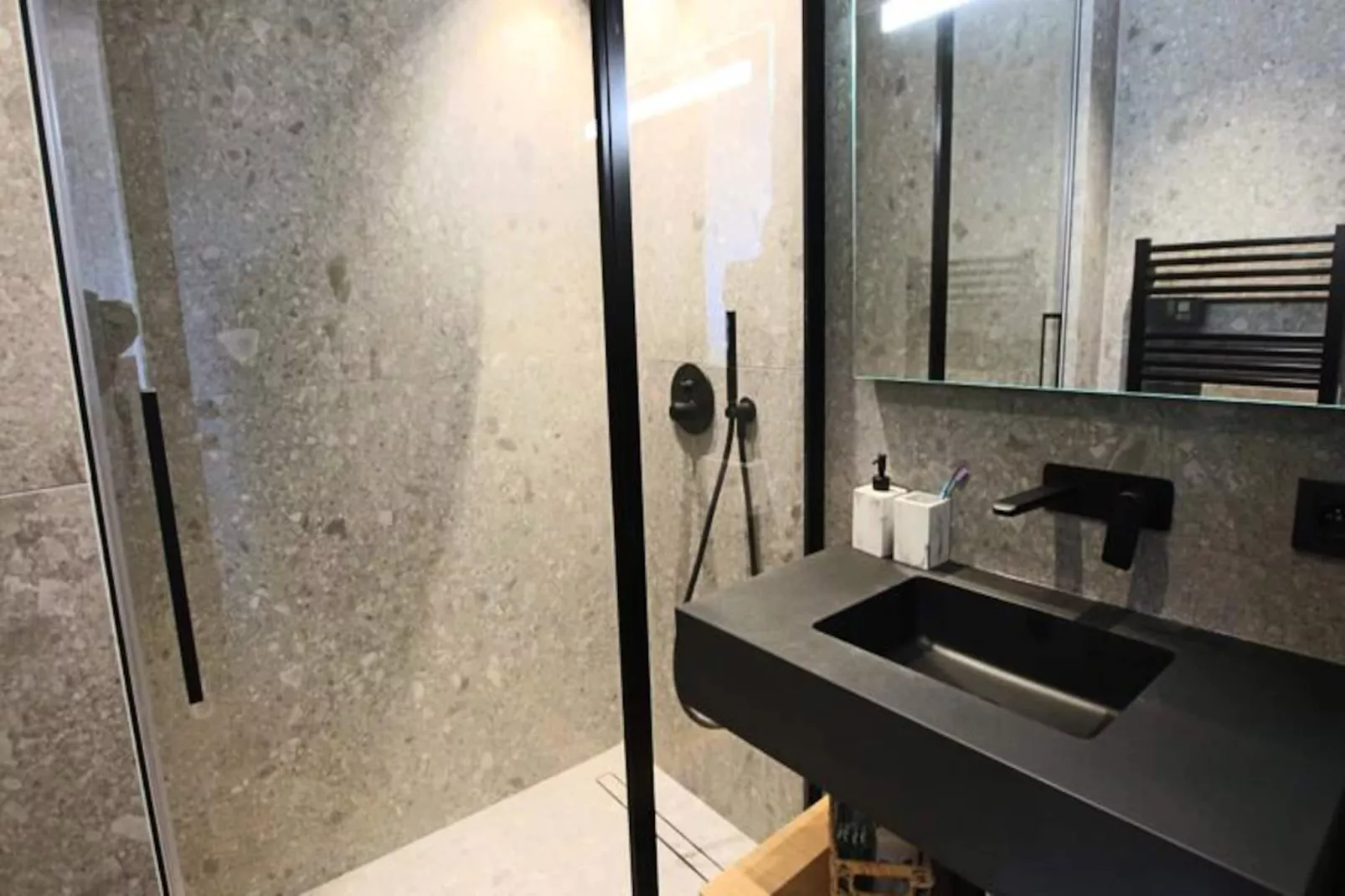 Résidence Appartement 3 Chambres En Suite De 105 M2 Sur Bld Croisette-Niet-getagd