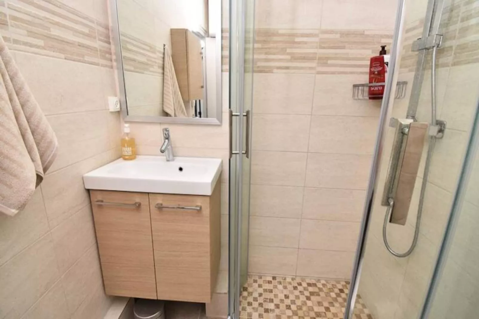 Résidence Le Chabian-Niet-getagd