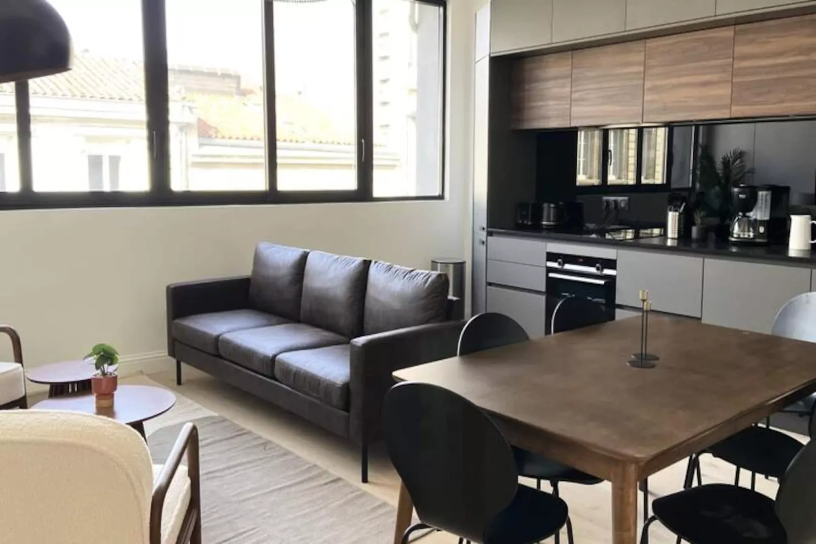 Duplex Prestigieux Au C&oelig;ur Du Triangle D&rsquo;or-Niet-getagd