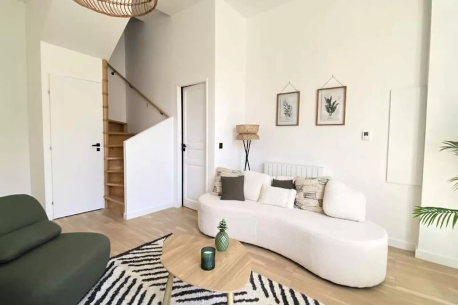 Duplex De Charme Au C&oelig;ur Du Triangle D&rsquo;or-Niet-getagd