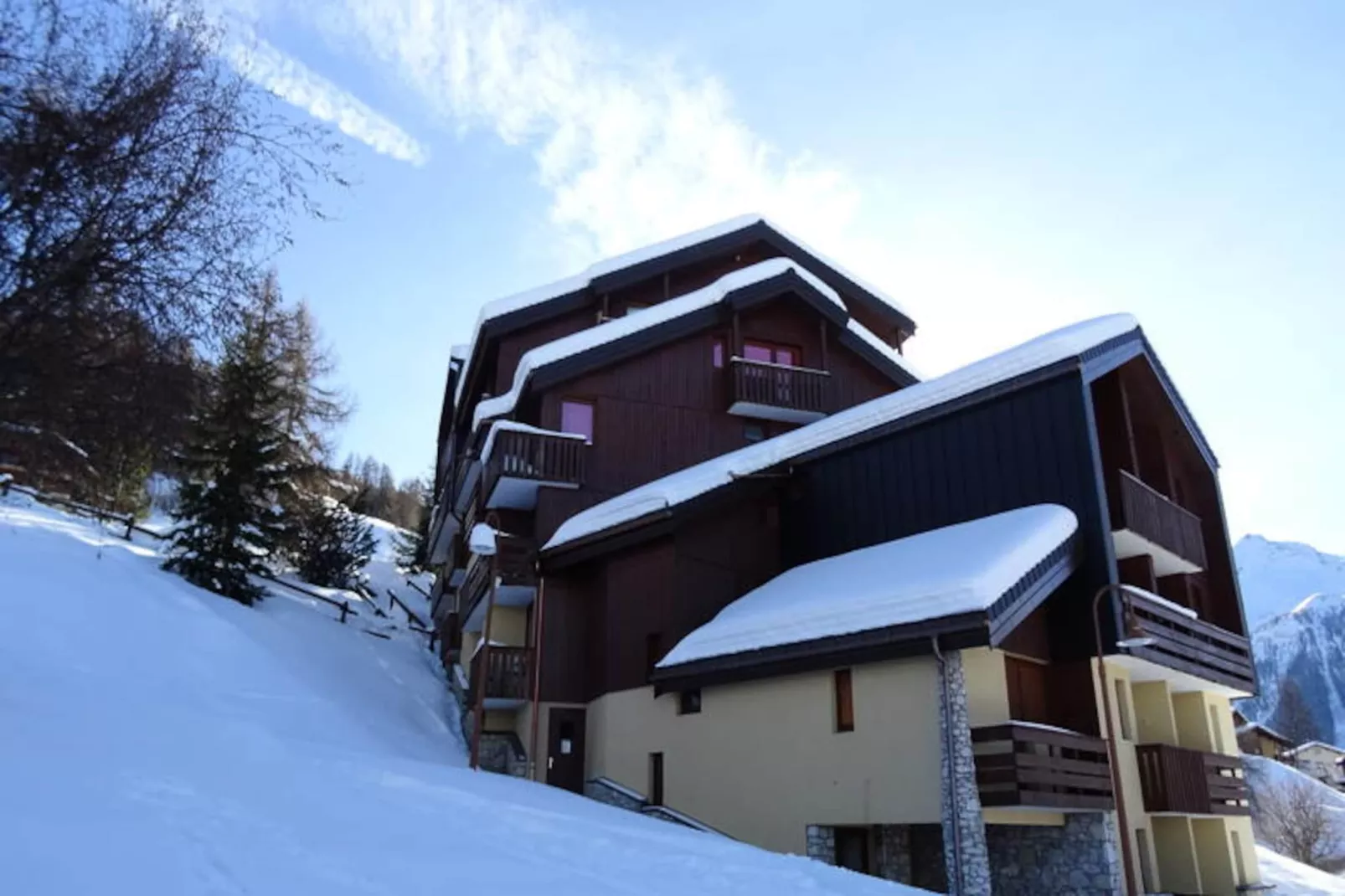 Résidence Michailles-Niet-getagd