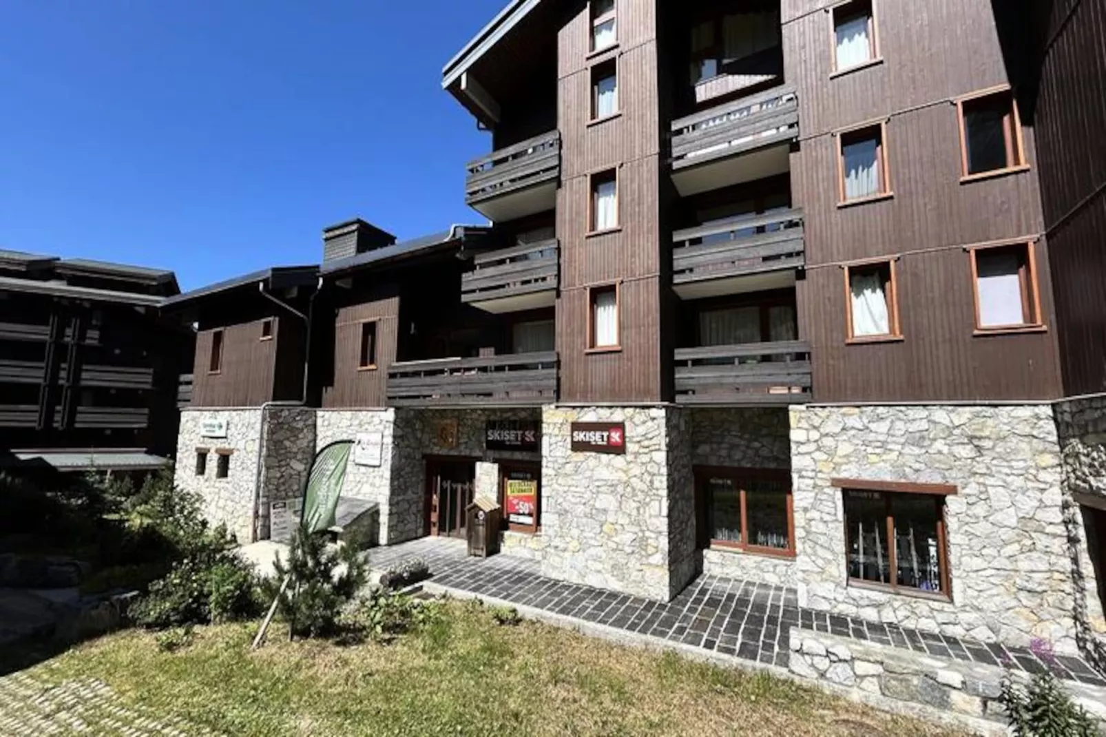 Résidence Candide-Niet-getagd