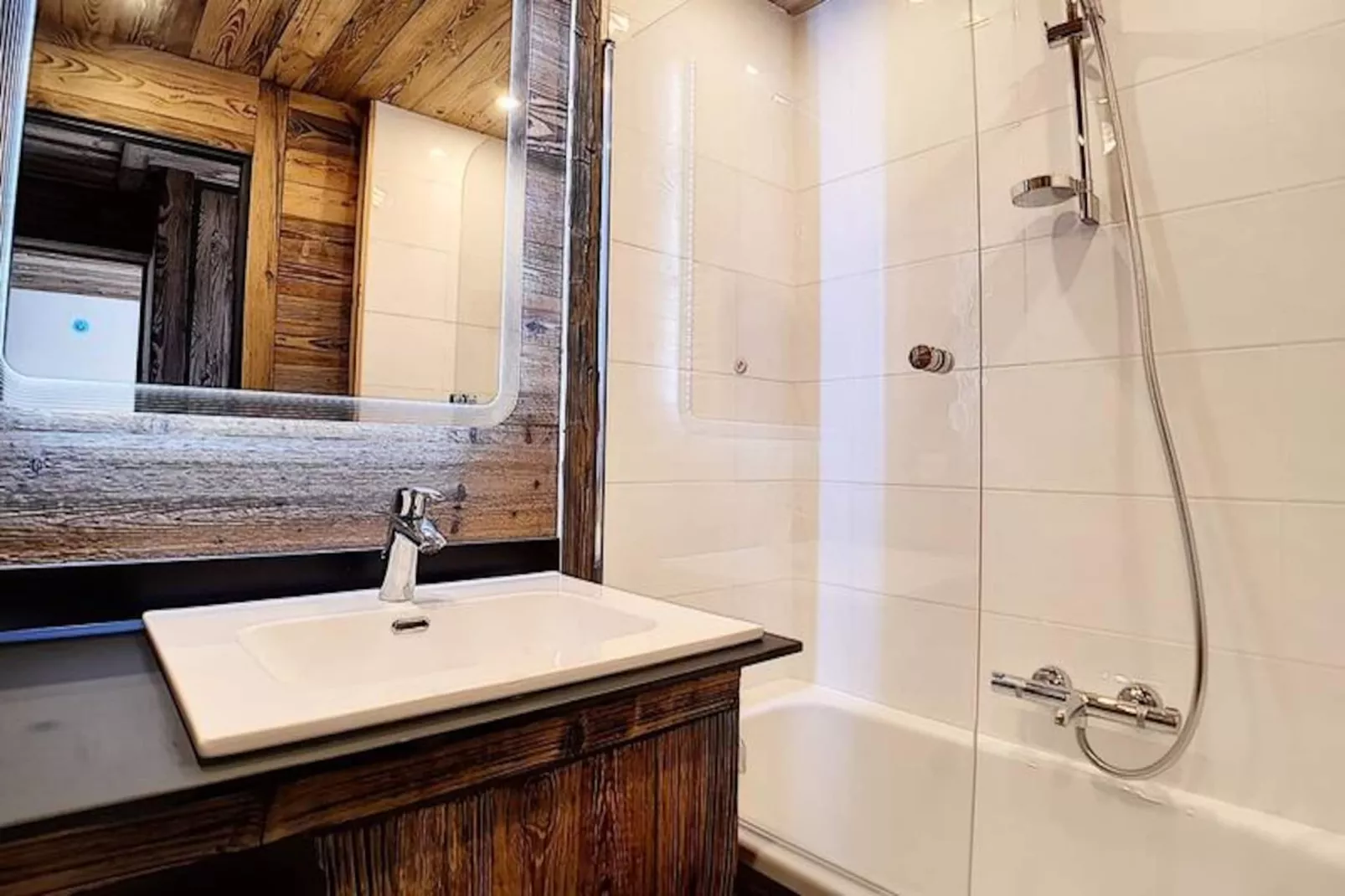 Résidence Peclet-Niet-getagd