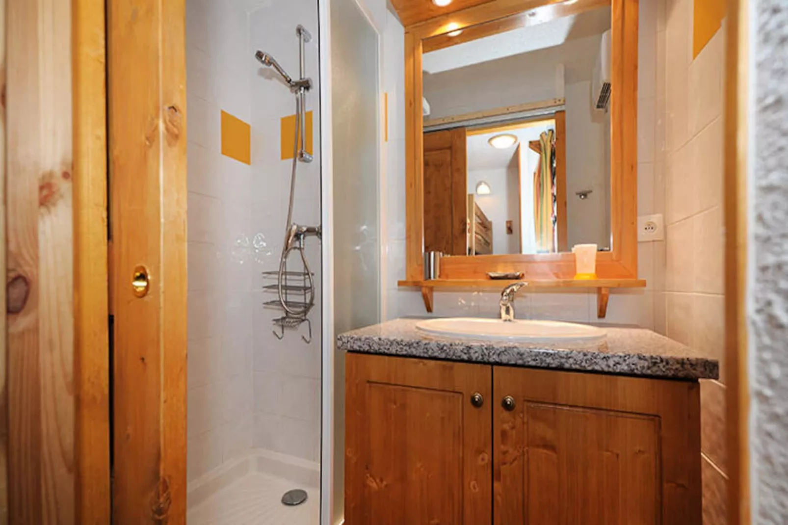 Résidence Cote Brune-Niet-getagd