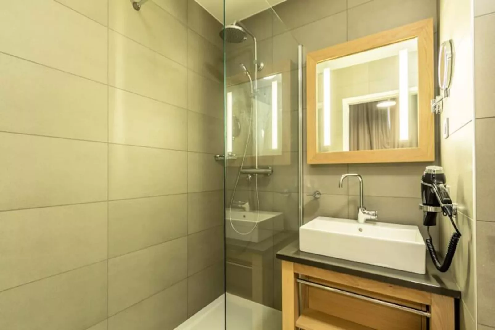 Résidence Les Monarques-Niet-getagd