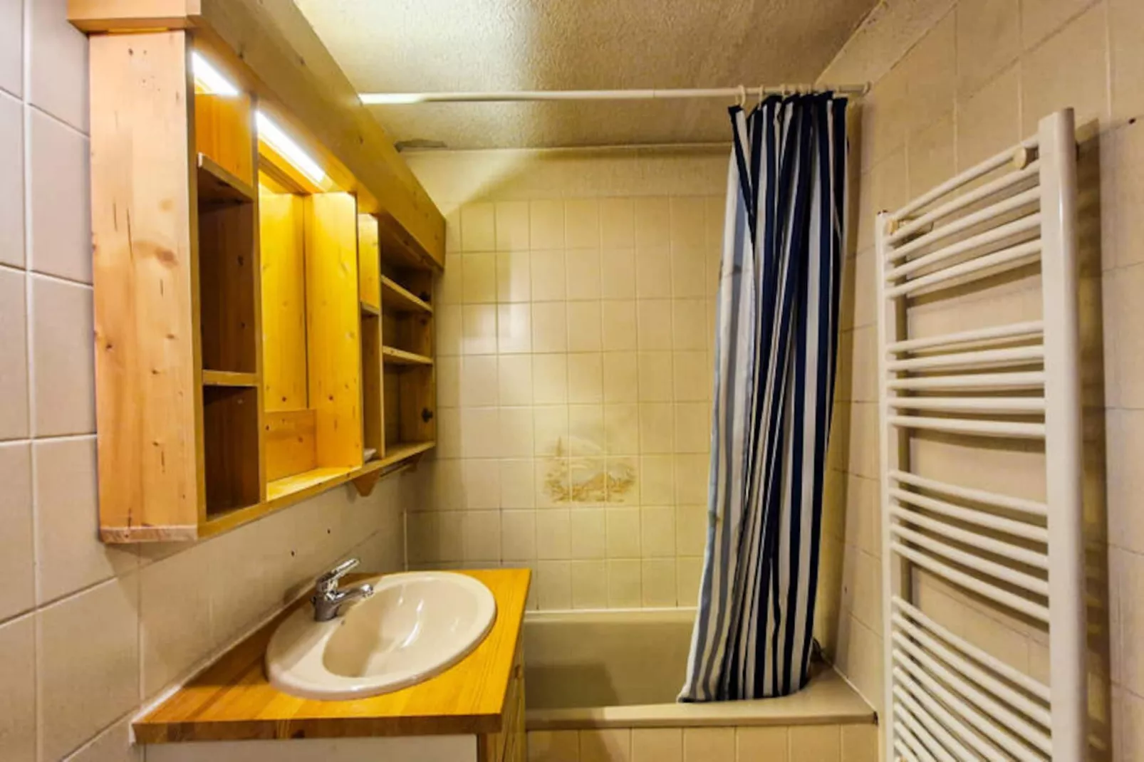 Résidence Arche-Niet-getagd