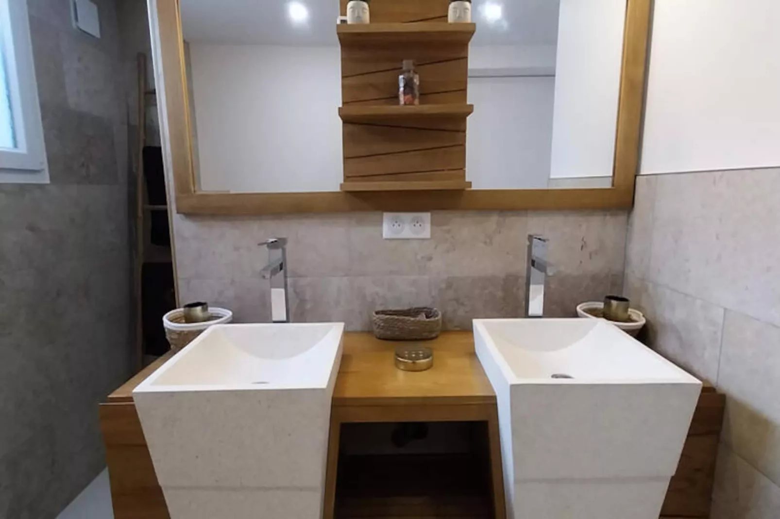 Appartements à Les Sables d'Olonne-Niet-getagd