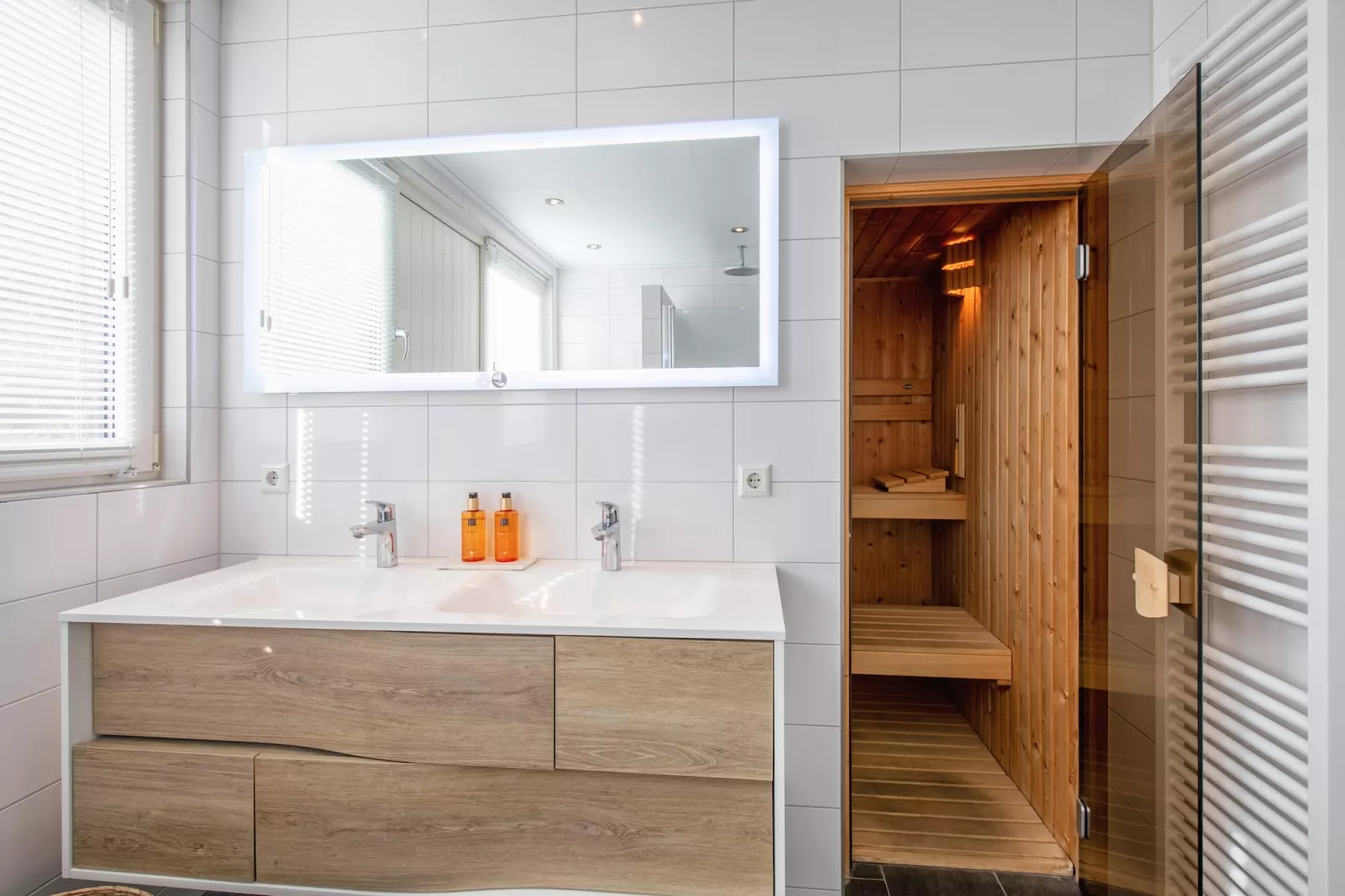 De Witte Parel-Badkamer