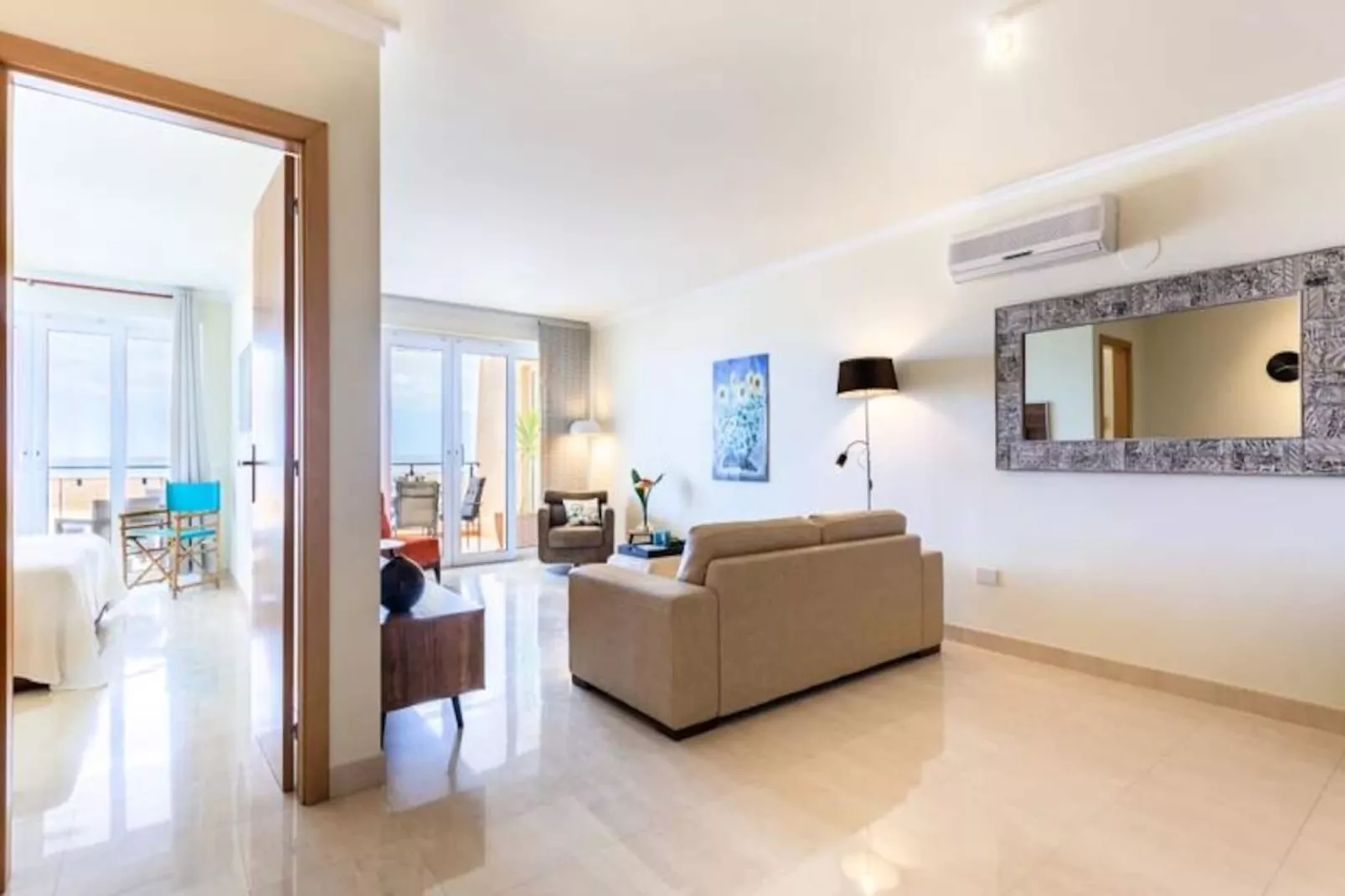 Casa Azul-Niet-getagd