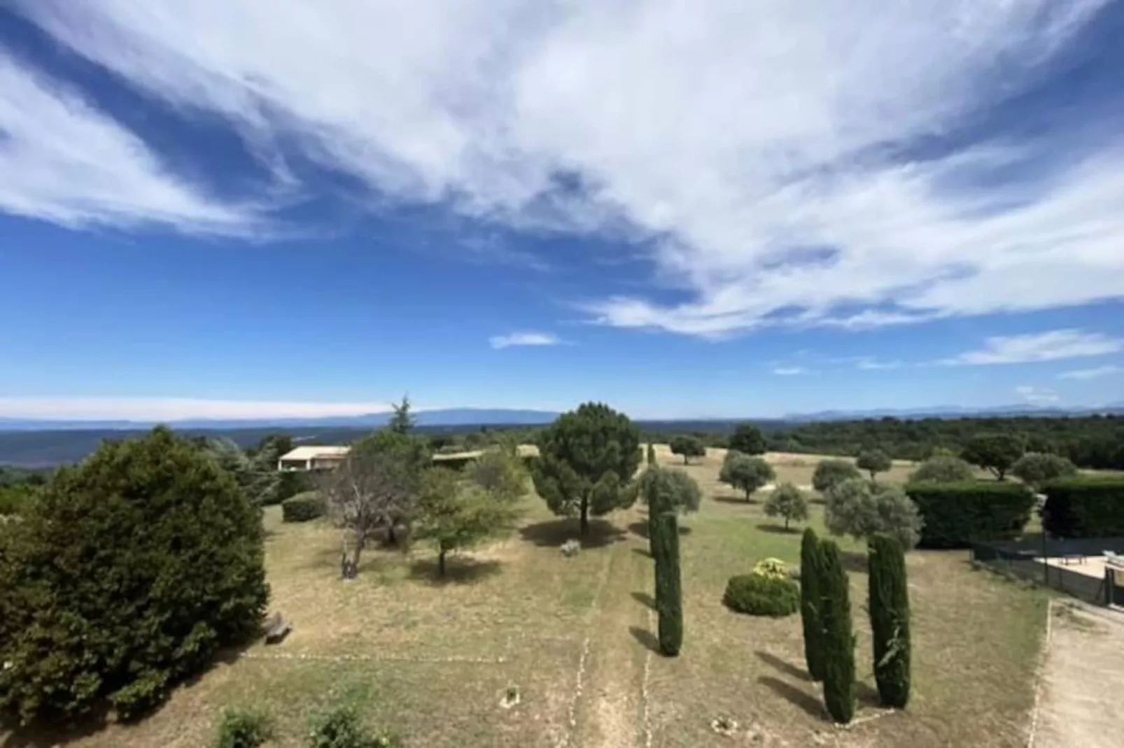 04b6 : Beau Studio Dans Un Mas Proven&ccedil;al - Piscine-Niet-getagd