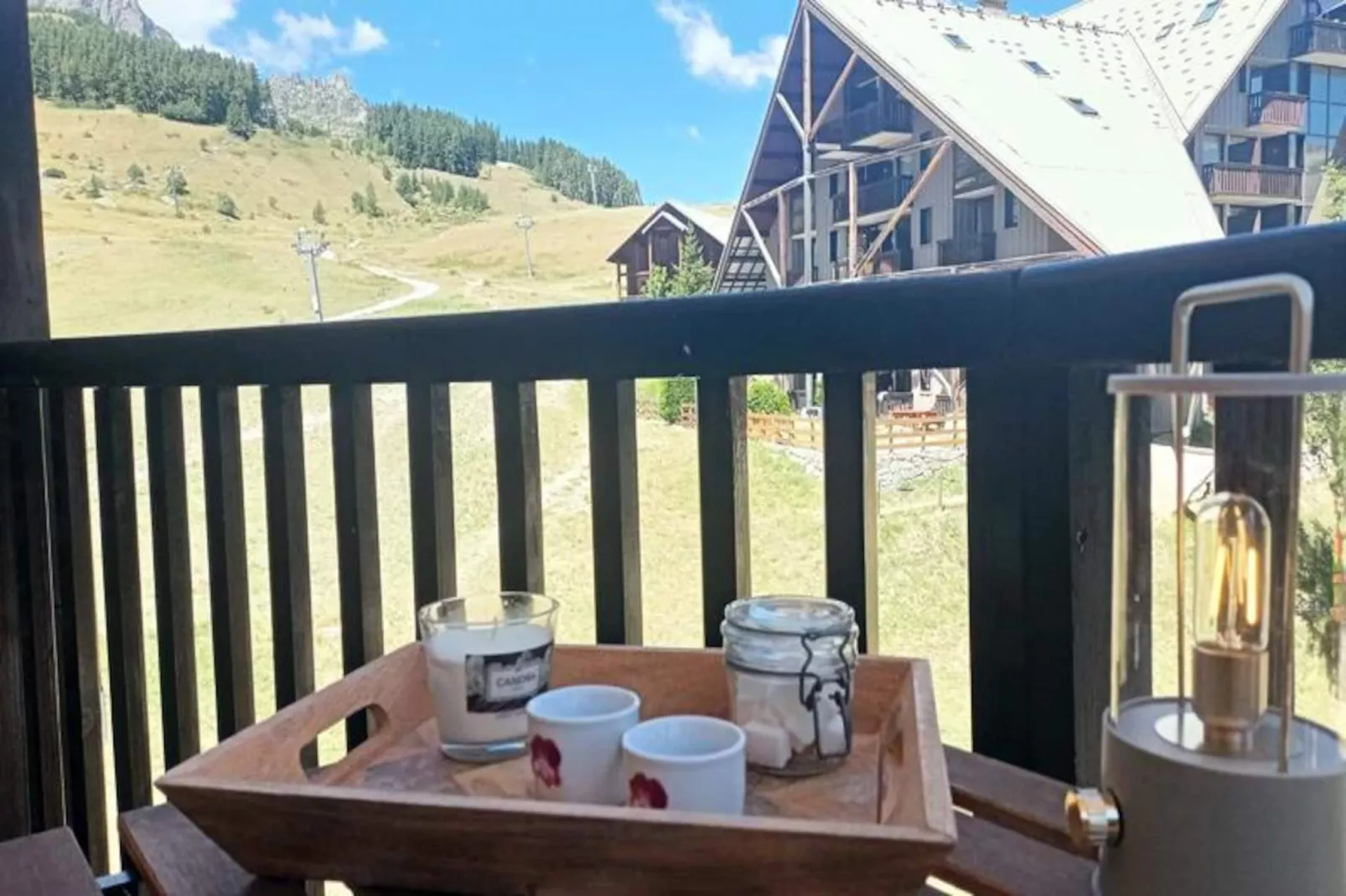 Résidence Comete-Niet-getagd