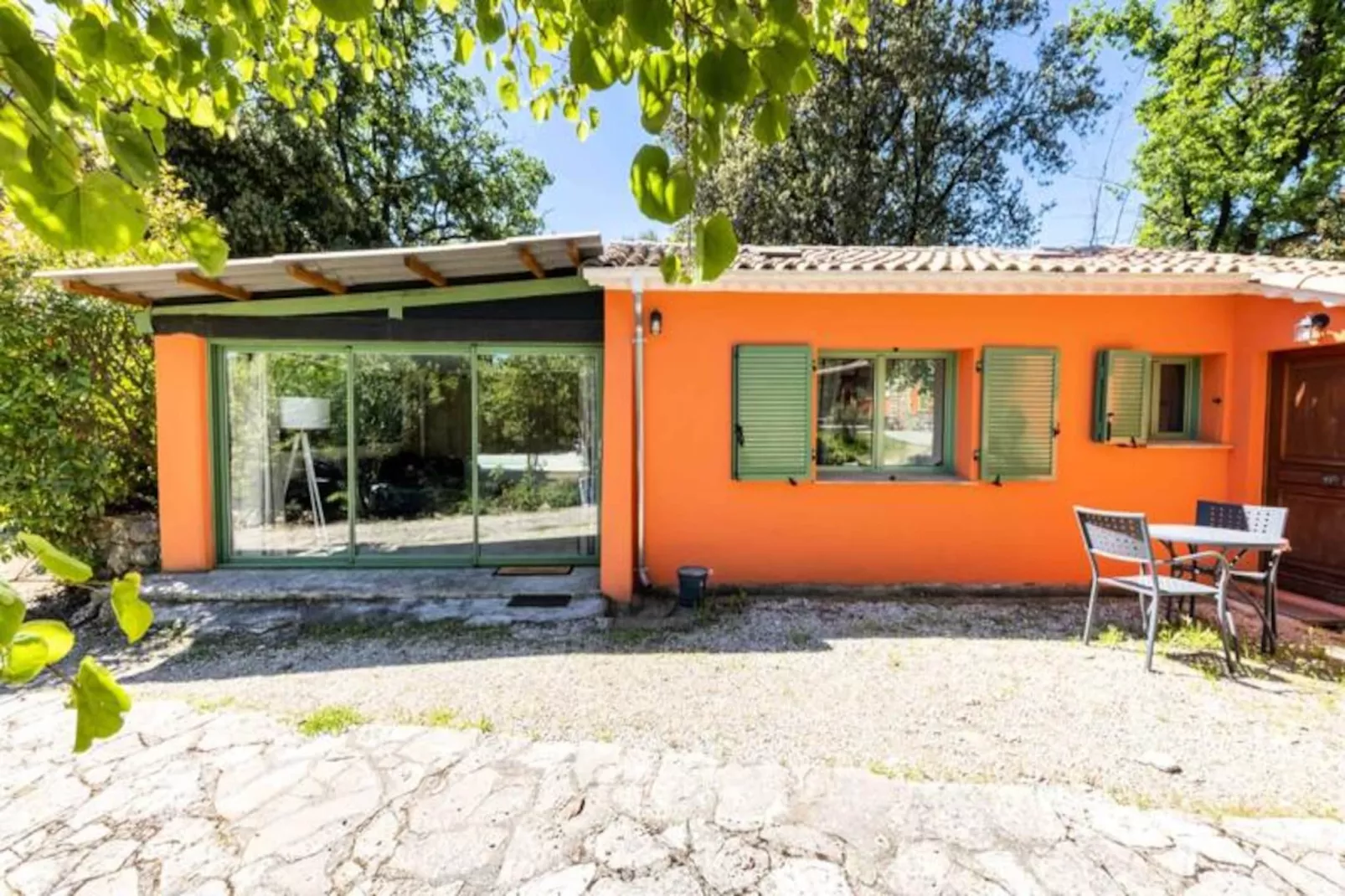 06bv : Cottage Au Calme Avec Piscine-Niet-getagd