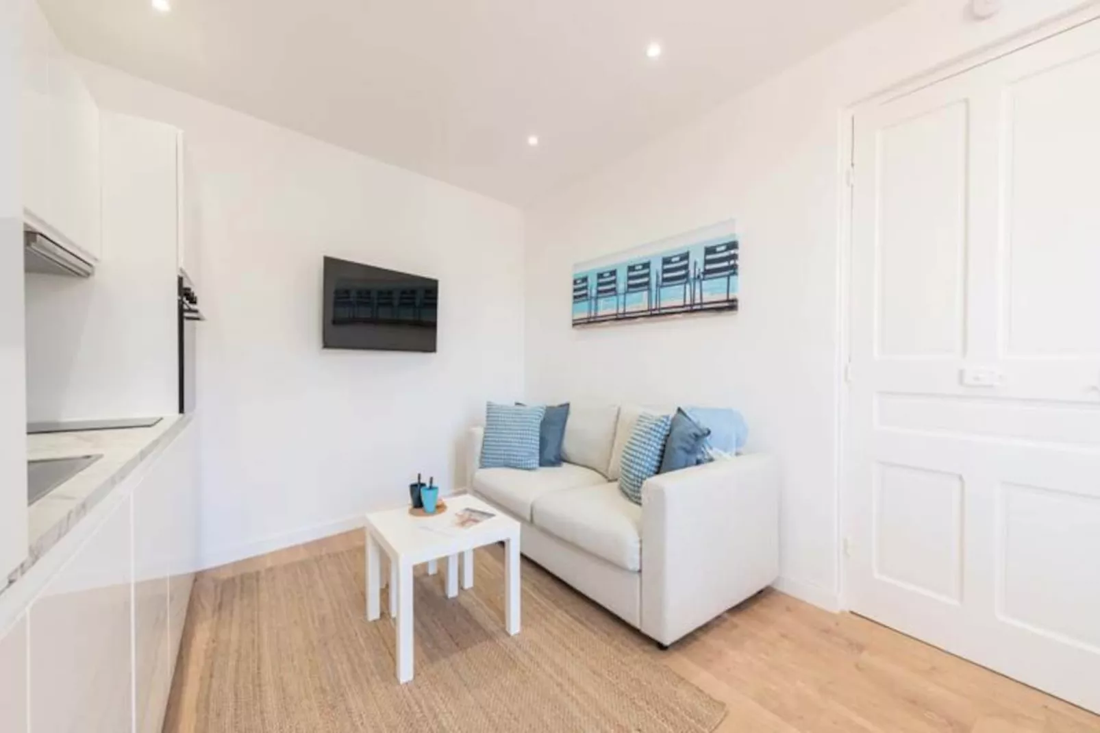 Résidence Cannes 2p Proche Centre-Niet-getagd