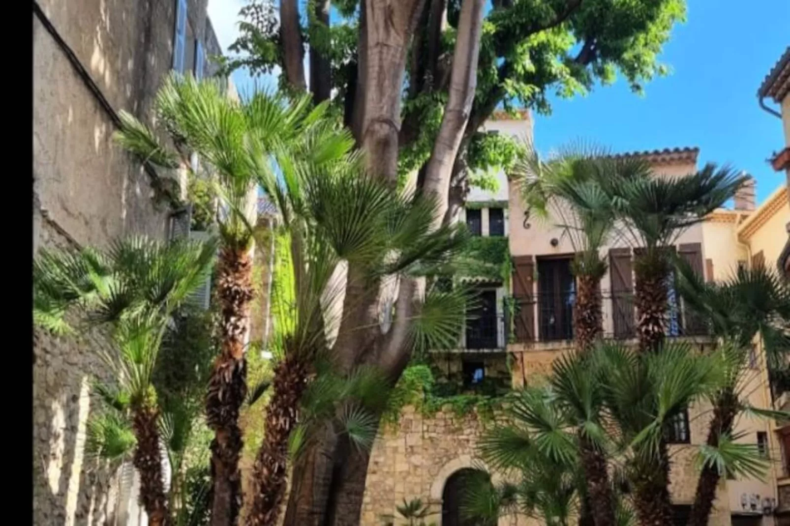 06an - Bel Appartement Au Cœur Du Vieil Antibes-Niet-getagd