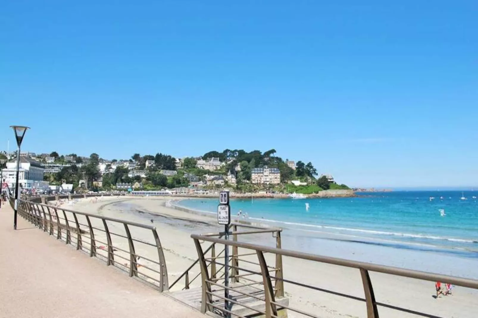 Résidence C03-perros Guirec-Niet-getagd