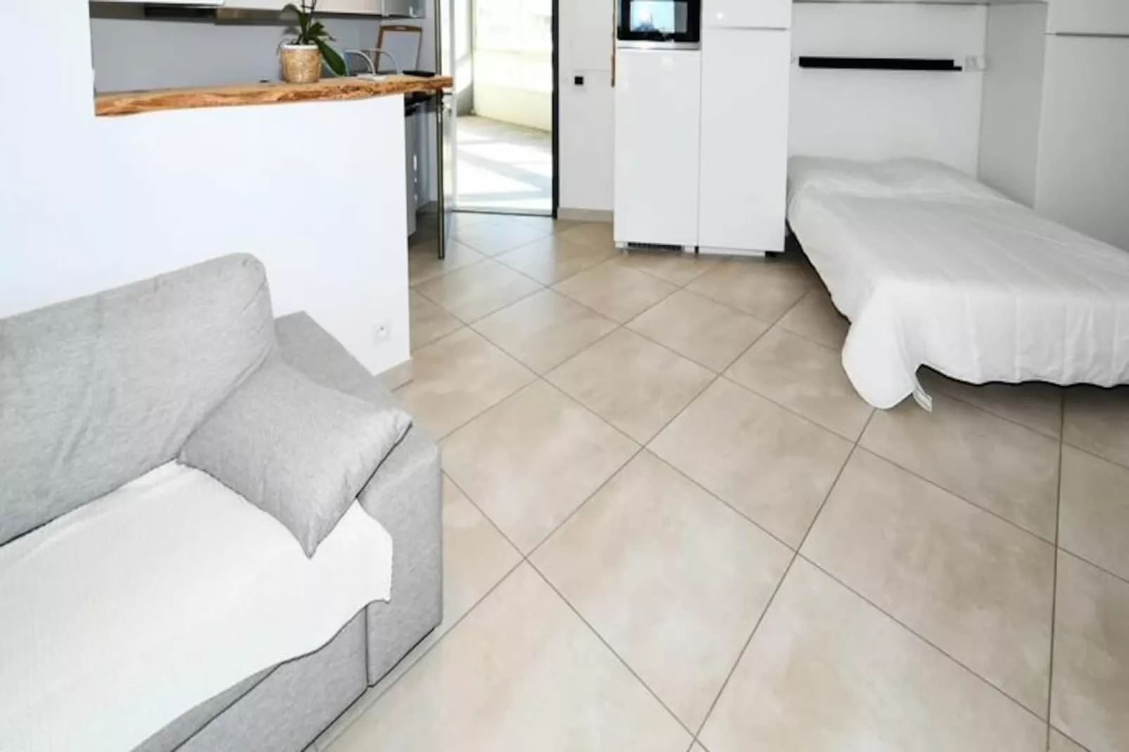 Résidence Le Couchant Studio Vue Mer B401 Dans R&eacute;sidence Avec Acc&egrave;s Priv&eacute; &agrave; La Plage-Niet-getagd