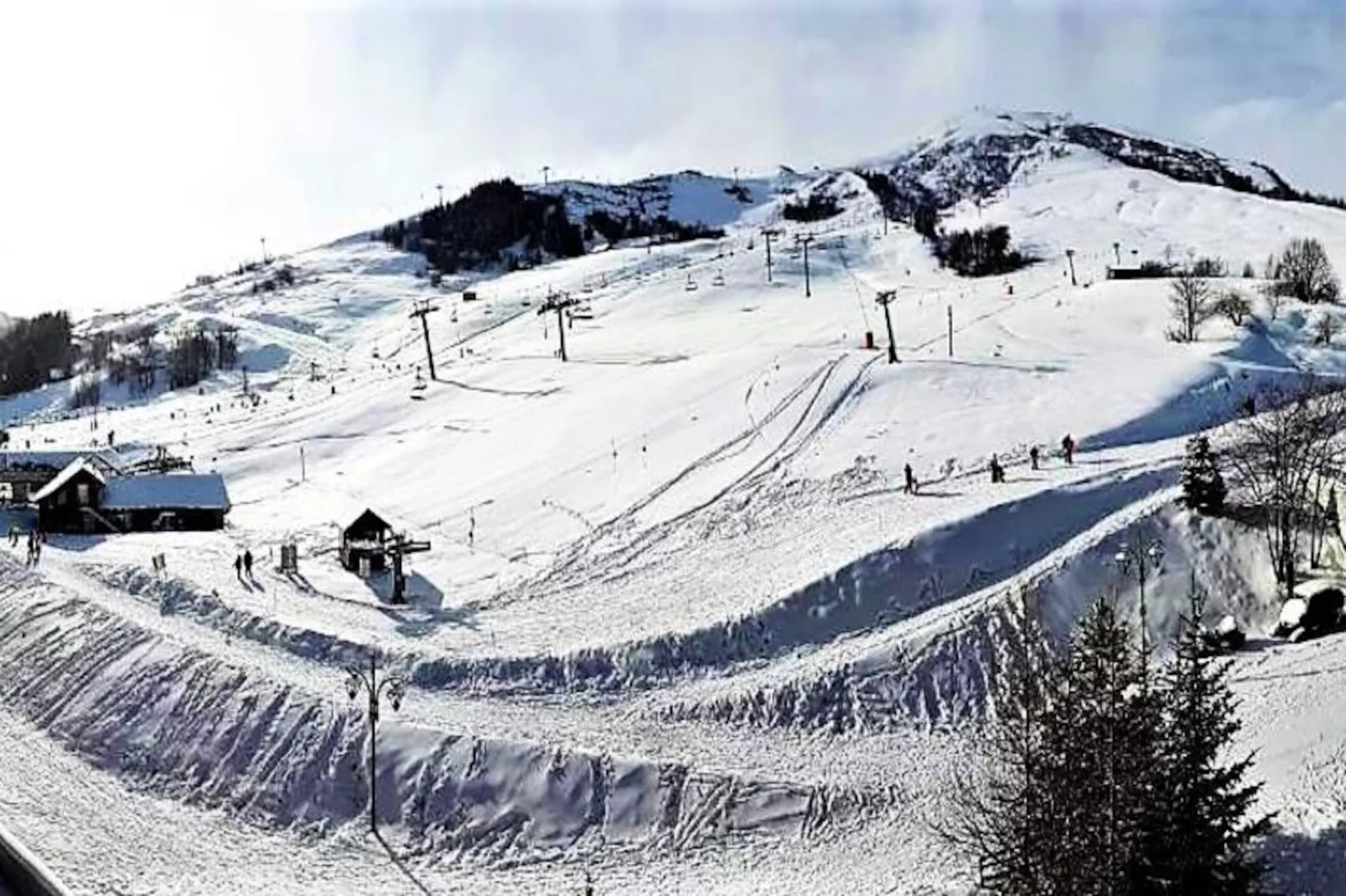 Résidence Baikonour-Niet-getagd