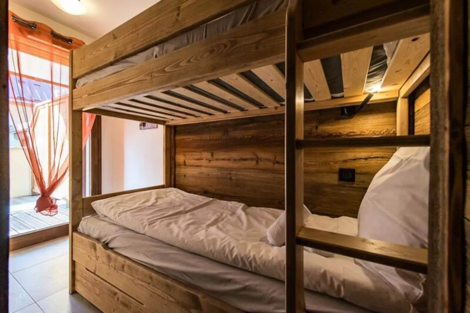 Résidence Les Aiguilles-Niet-getagd