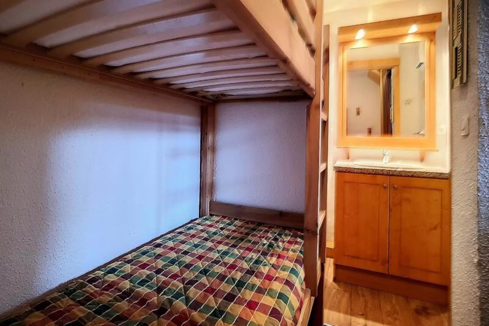 Résidence Cote Brune-Niet-getagd