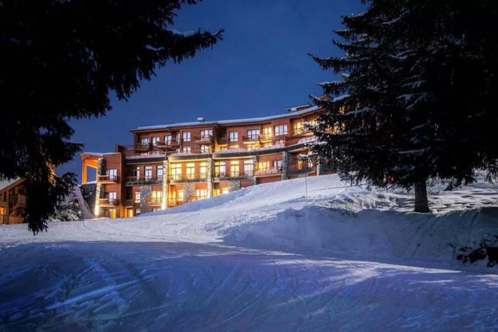 Résidence Les Monarques-Niet-getagd