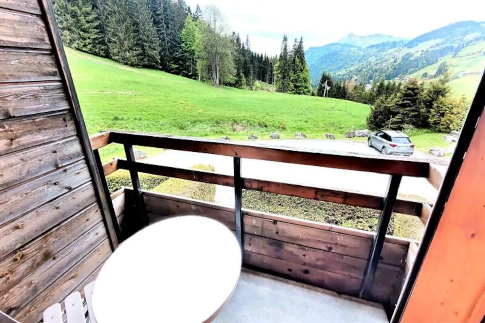 Résidence Chavaniou-Niet-getagd