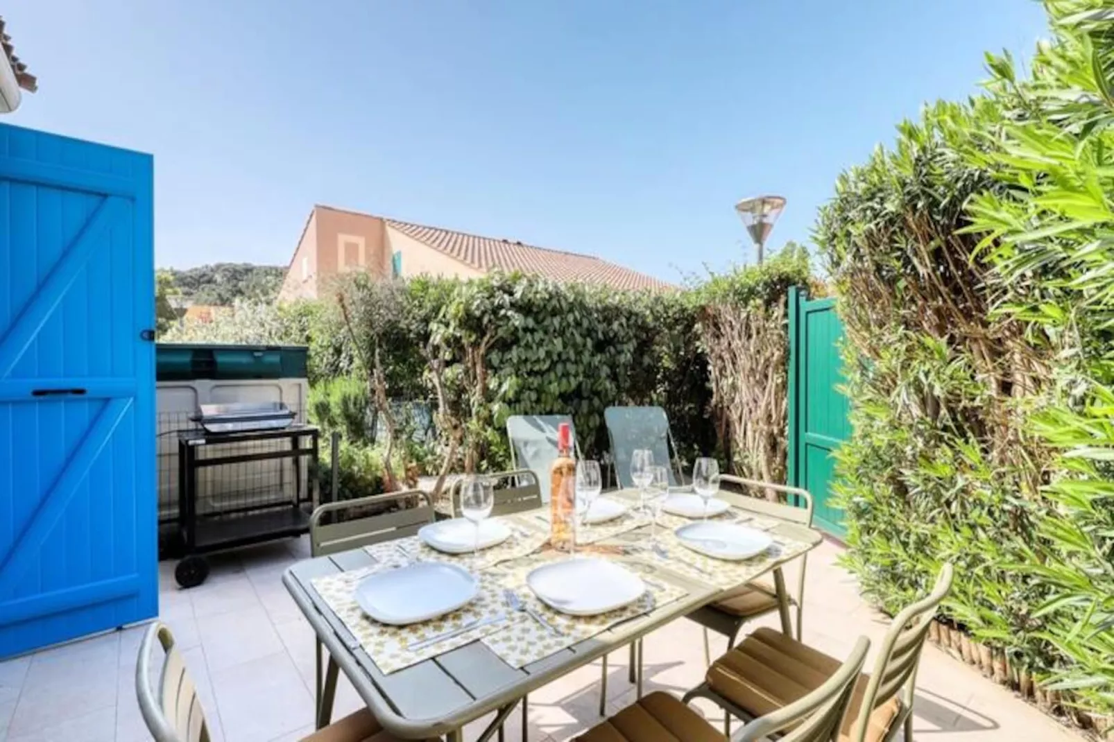 Résidence Mazet Neuf - R&eacute;sidence Tahiti Park (piscine)-Niet-getagd