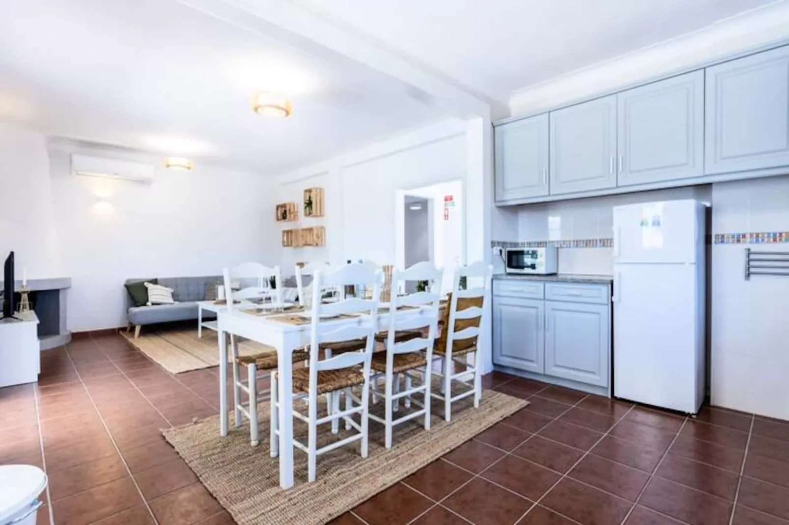 Olive House-Niet-getagd