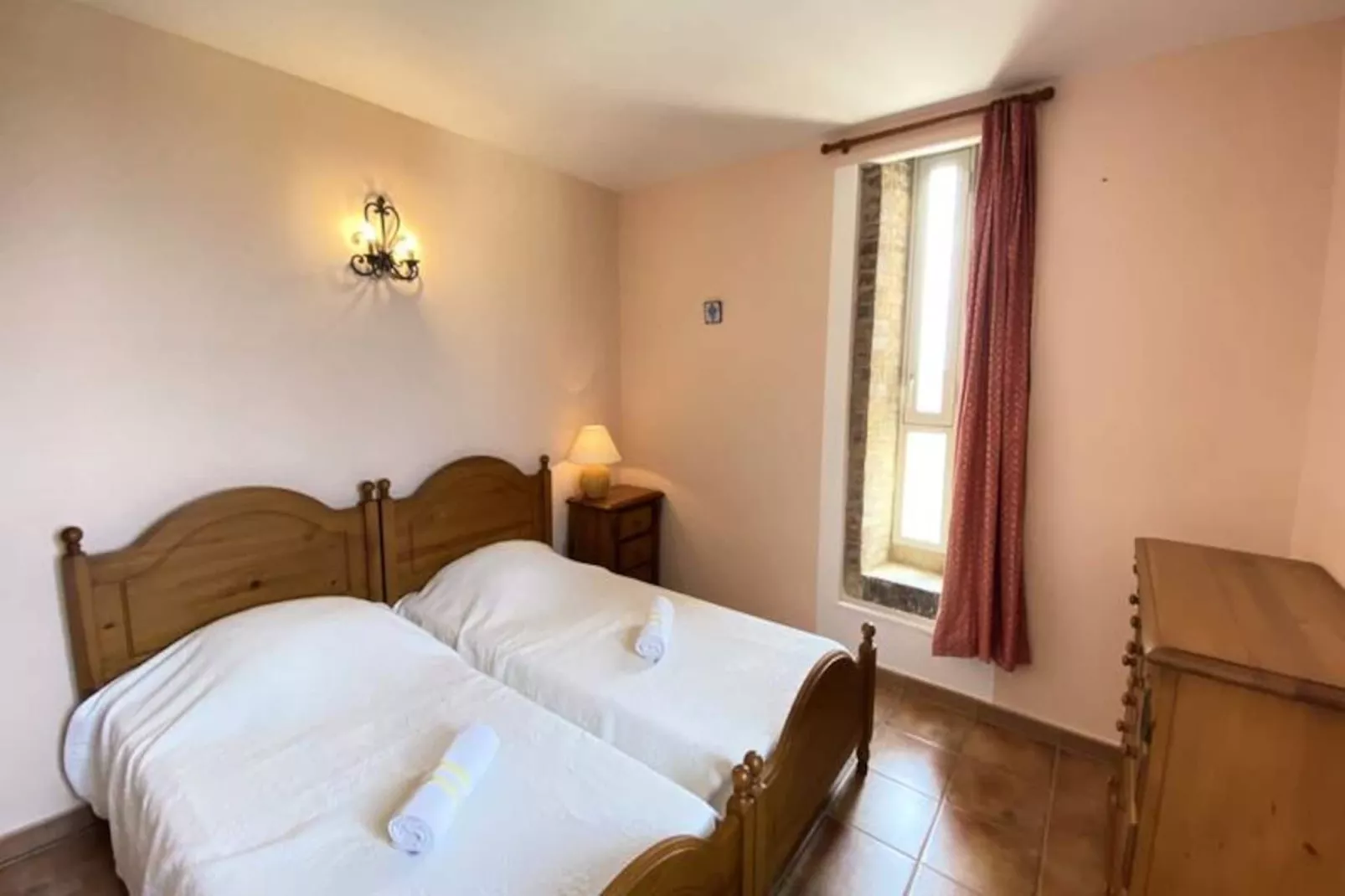 04b7 : Beau T3 Au Coeur Des Lavandes - Piscine-Niet-getagd