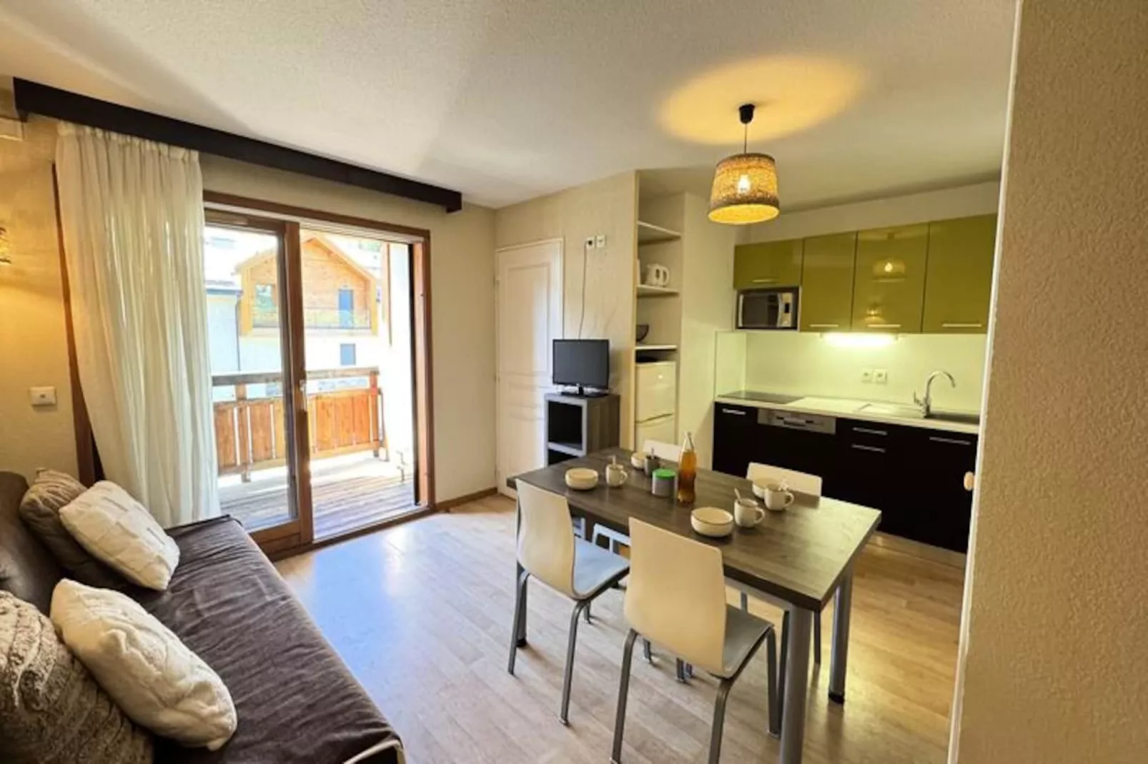 Résidence Eterlou-Niet-getagd