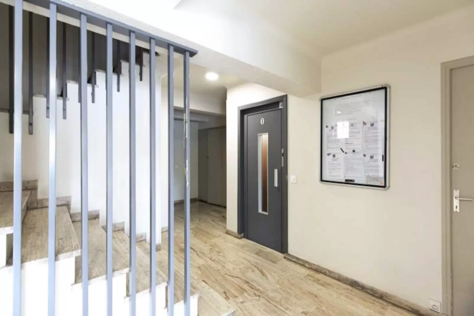 Résidence Centre D'antibes, Spacieux 3 Pi&egrave;ces Avec Terrasse Et Climatisation-Niet-getagd