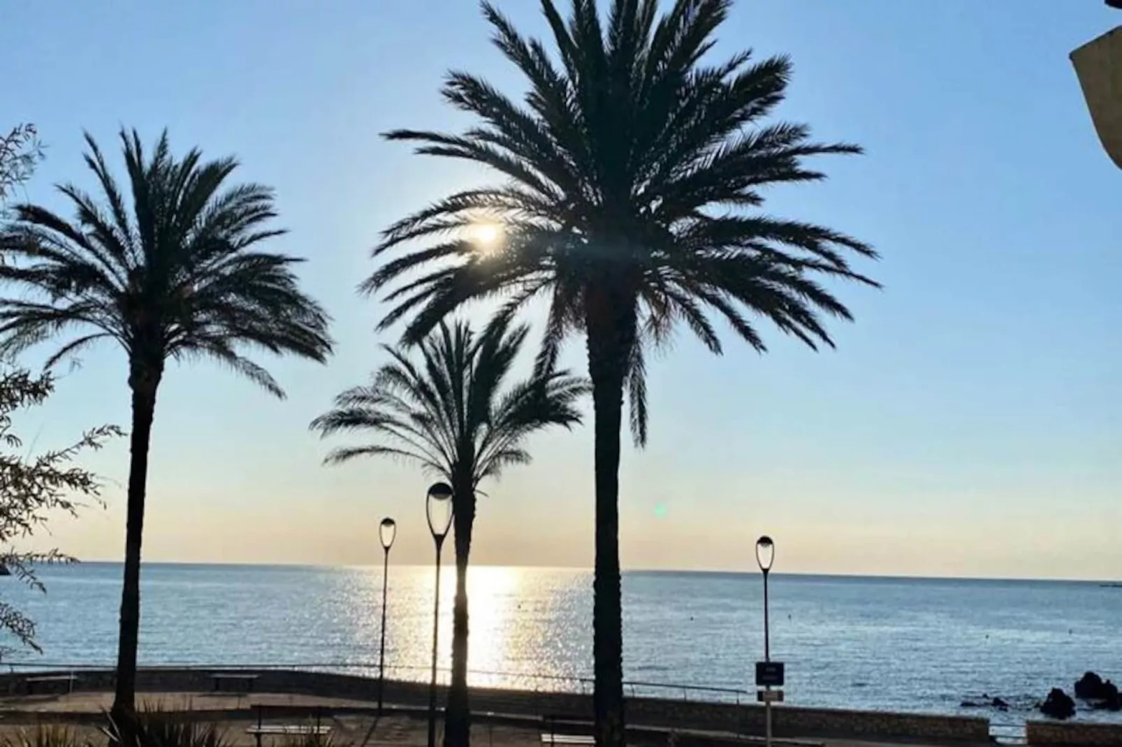 Résidence Studio Front De Mer Tout équipé Au Cœur Du Centre Ville Bd Leclerc-Niet-getagd