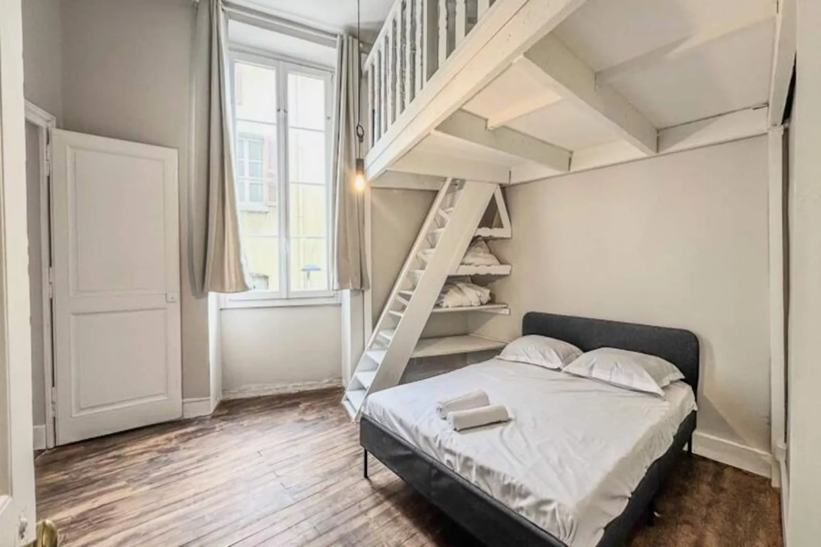 | Le Notre Dame 🎈 - Niet-getagd