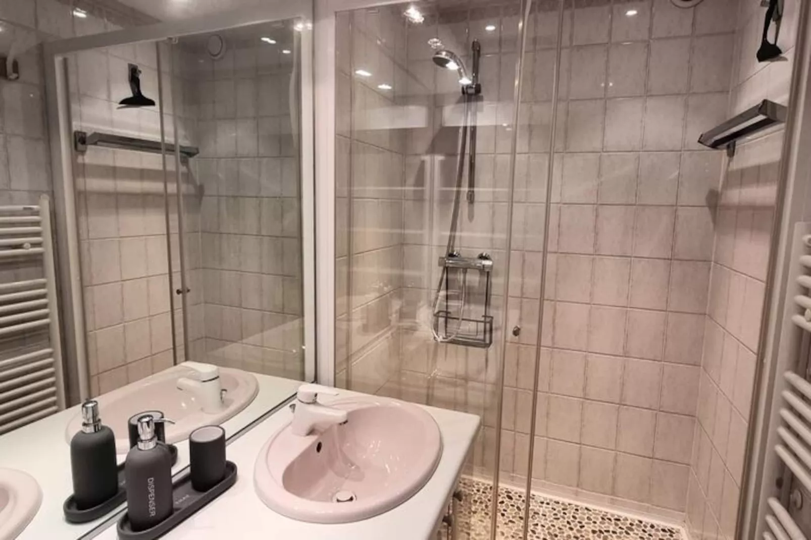 Résidence Diamant-Niet-getagd