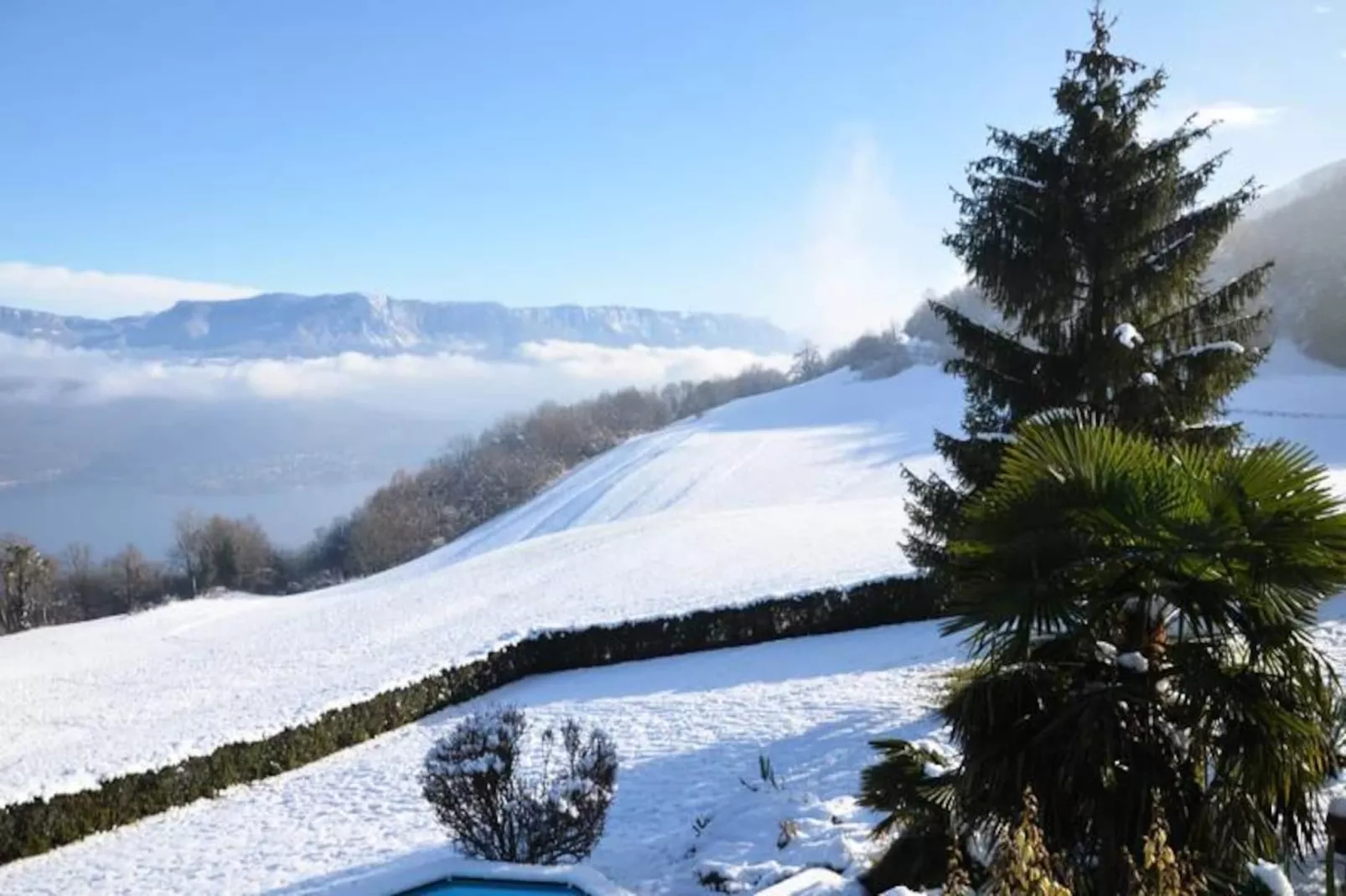 Le Petit Belv&eacute;d&egrave;re: Chalet Avec Piscine & Vue Lac-Niet-getagd