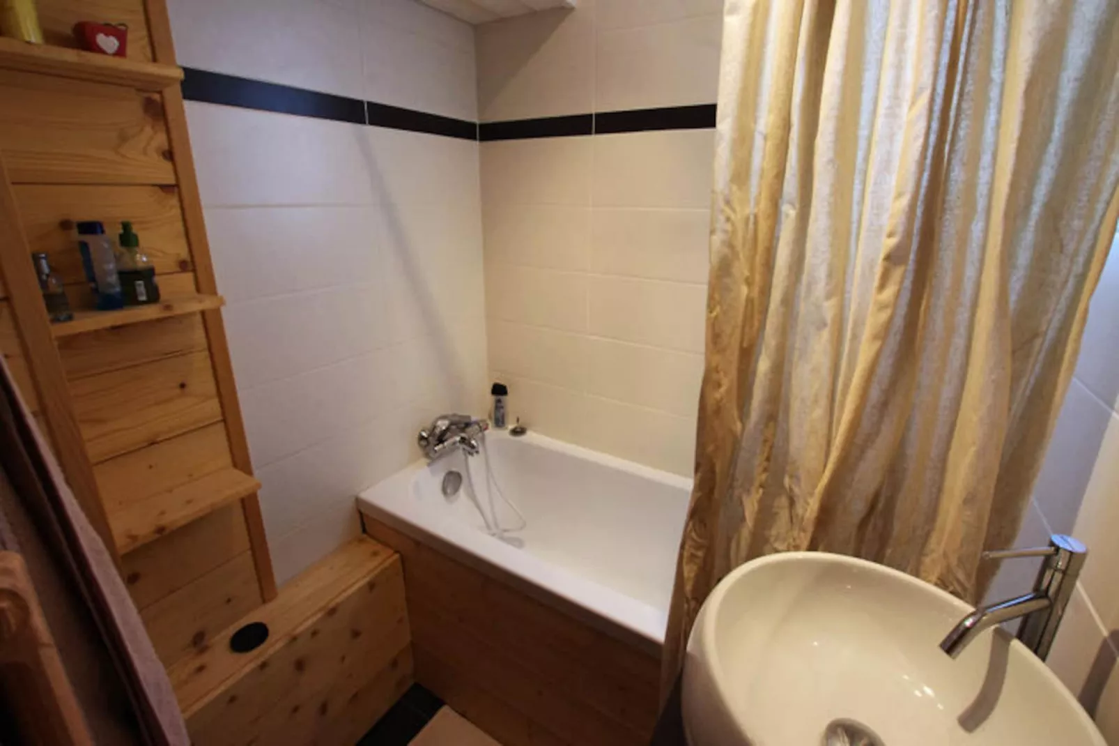 Résidence Le Lac-Niet-getagd