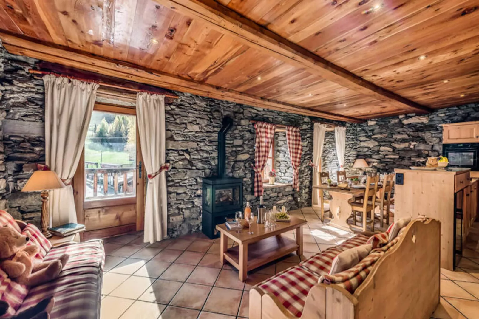 Chalet Les Champs Du Pont-Niet-getagd