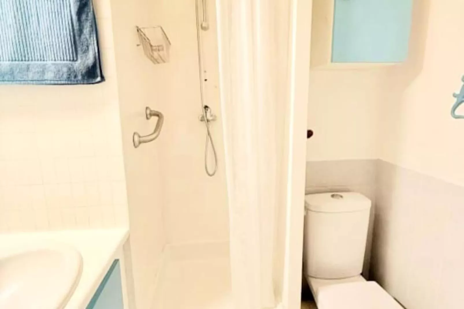 La Voile Bleue - &agrave; 130 M&egrave;tres De La Plage-Niet-getagd