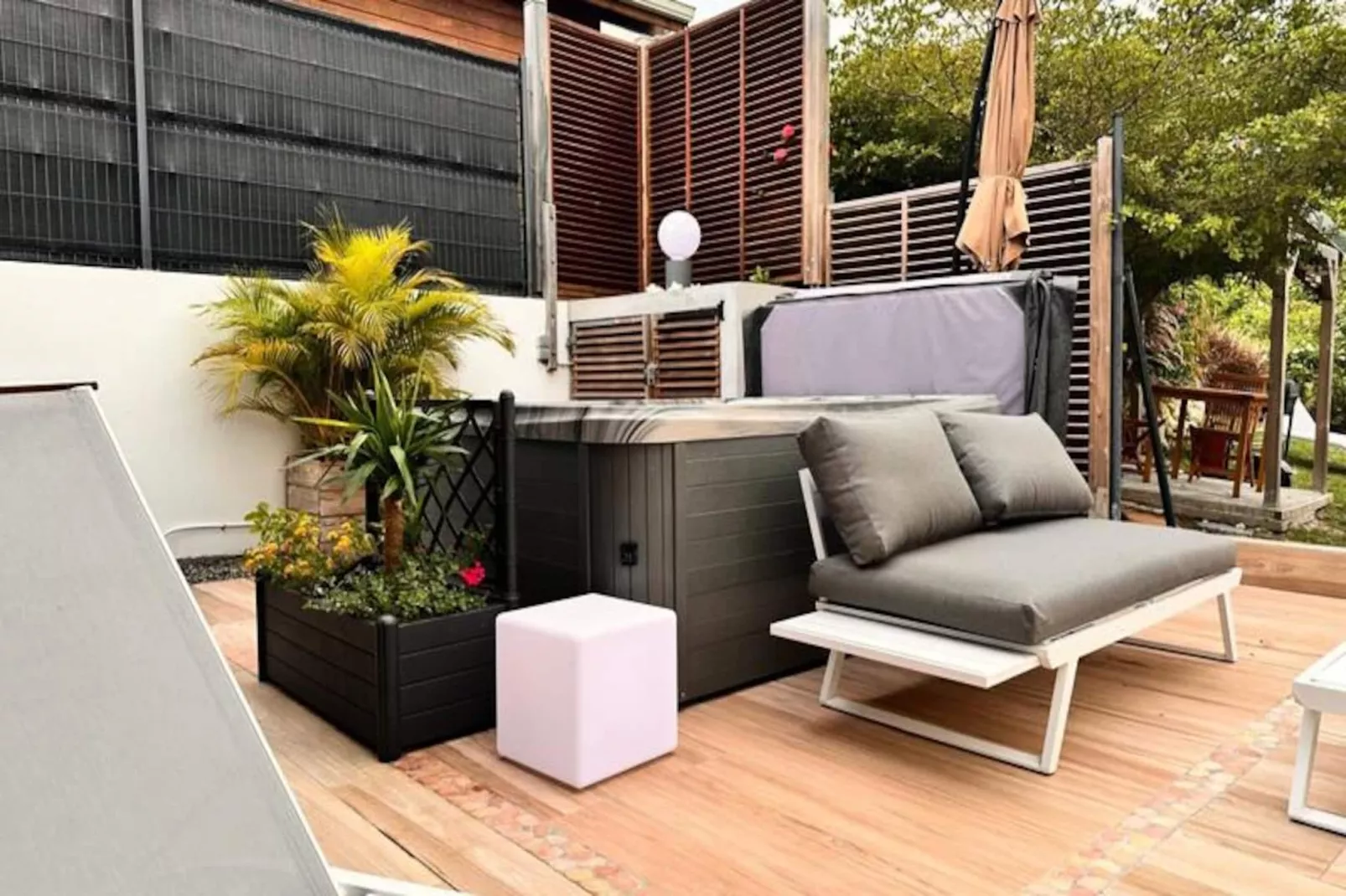 Bungalow Damien - Niet-getagd