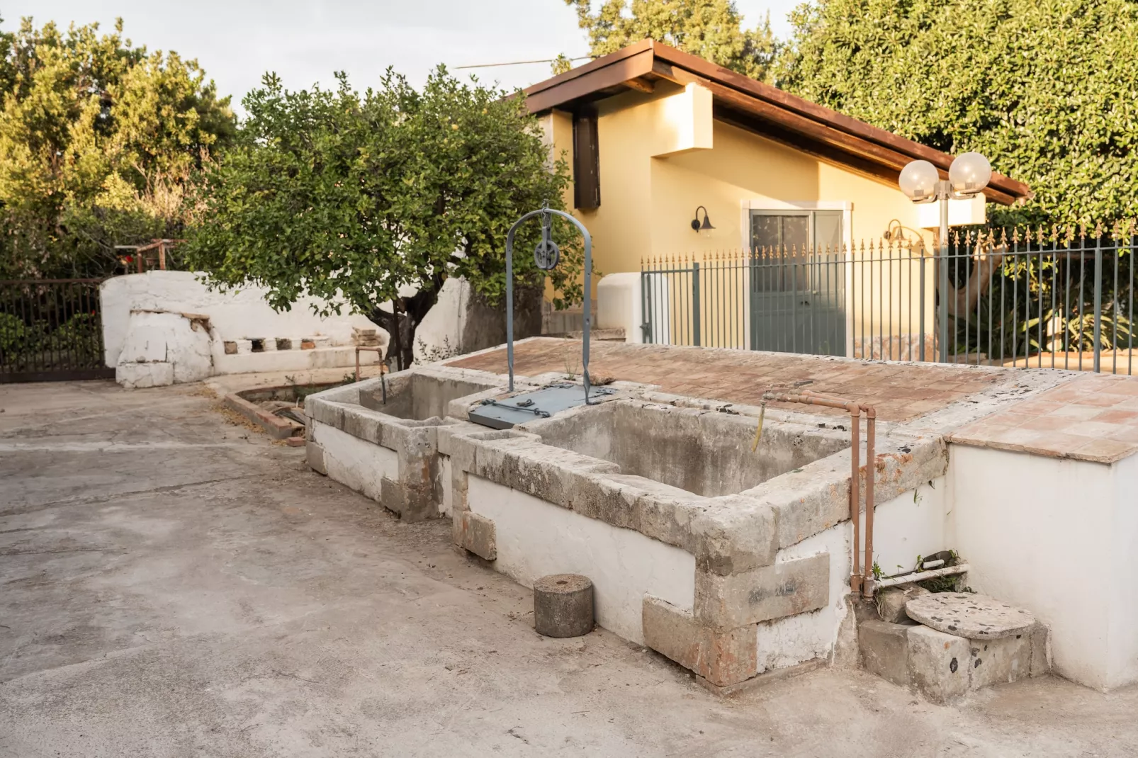 Villa Monasteri-Buitenkant zomer