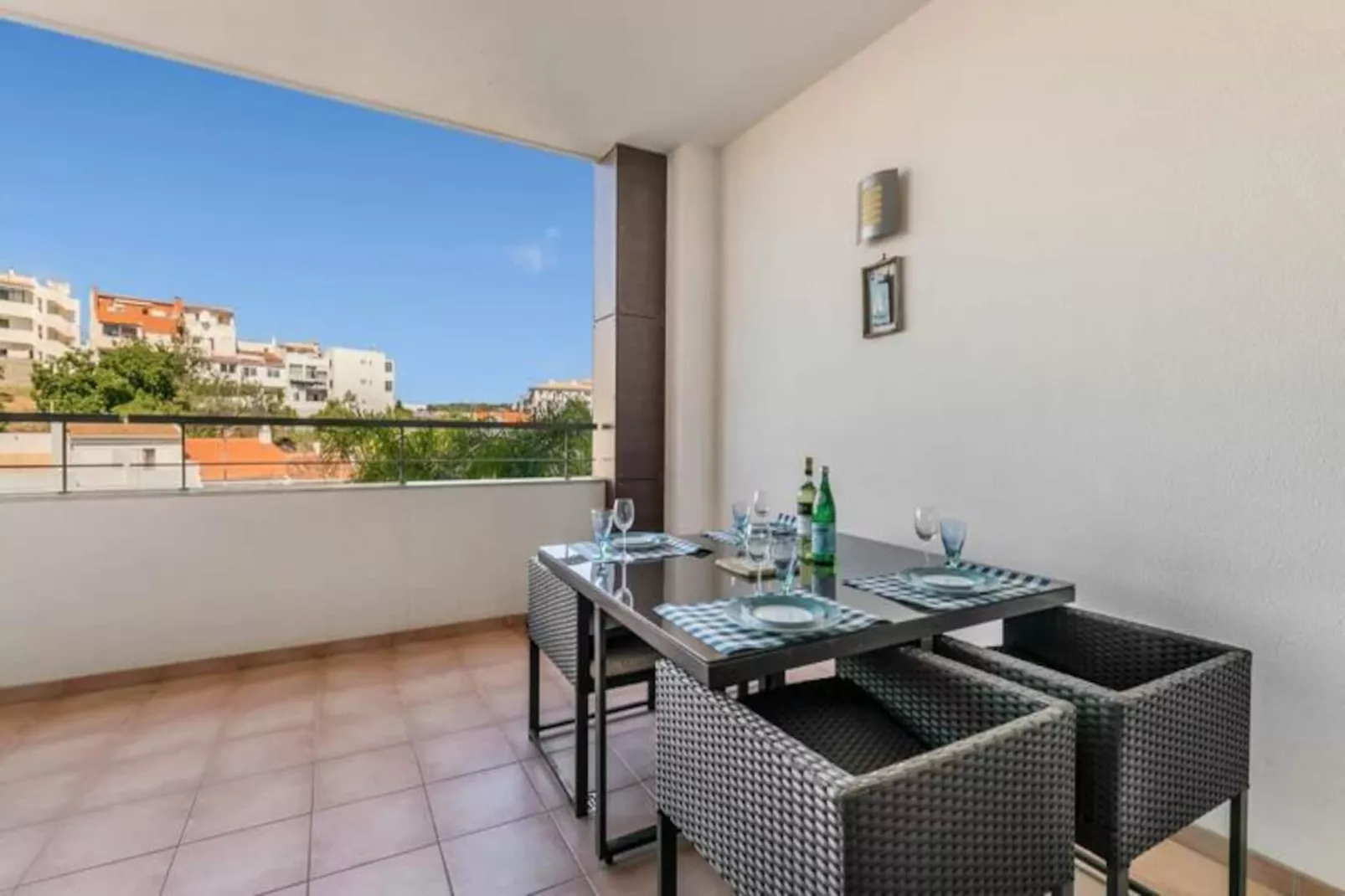 Apartment Henri-Niet-getagd