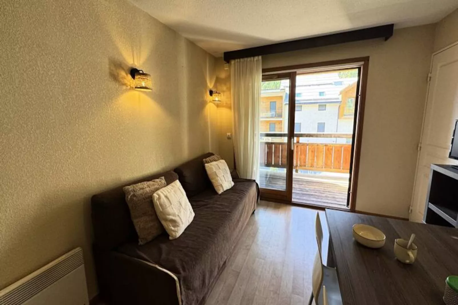 Résidence Eterlou-Niet-getagd